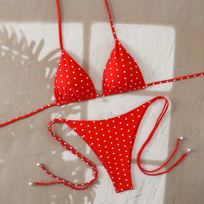 Bikini à pois perlés