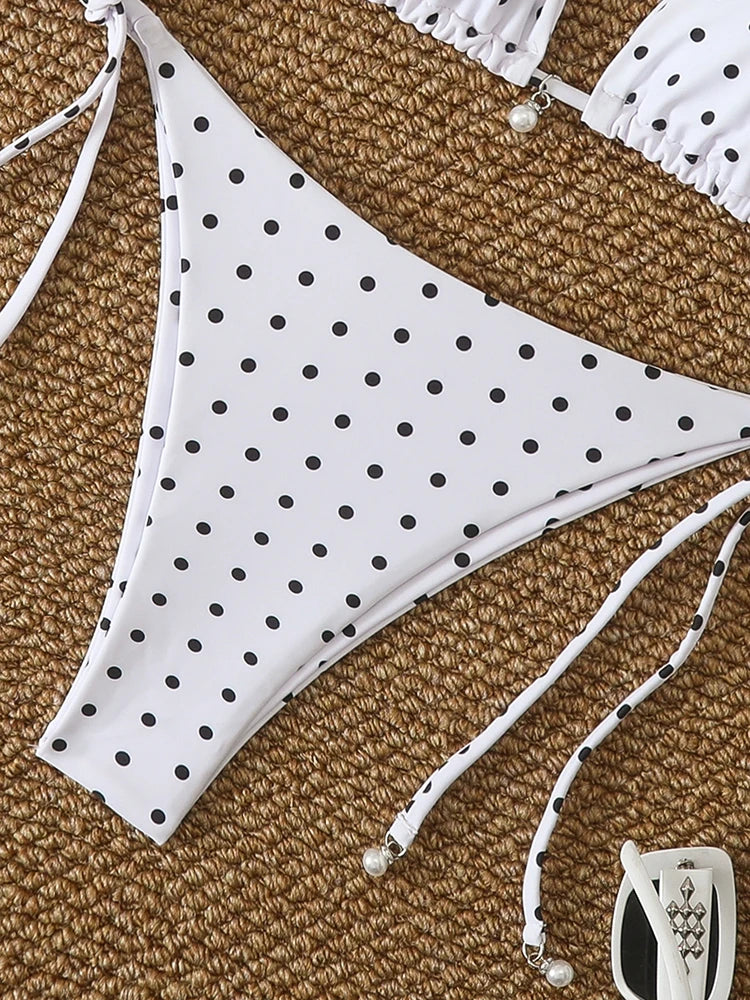 Bikini à pois perlés